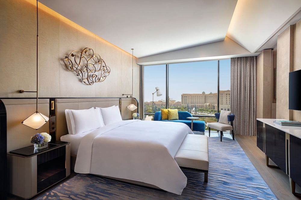 Suite, 1 Bedroom, City View