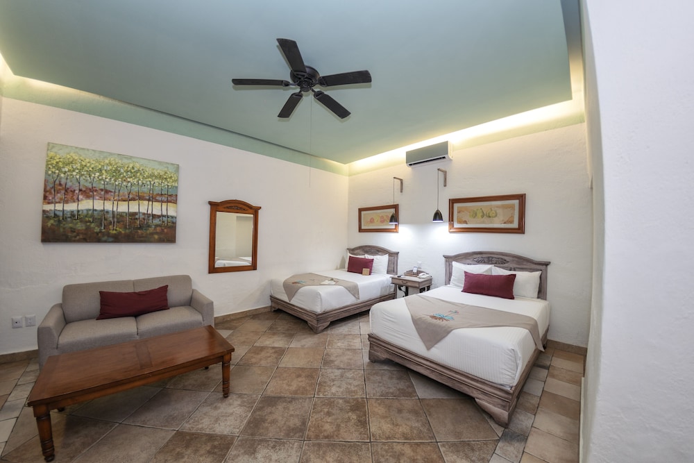 Superior Room, 2 Double Beds - Photo 40