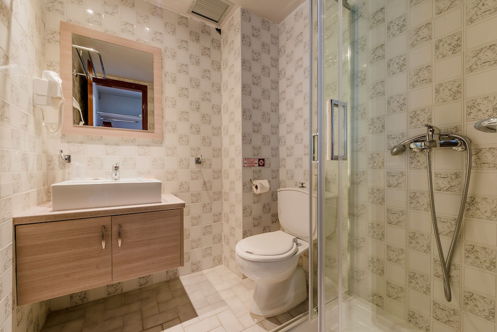 Superior Double or Twin Room - Photo 10