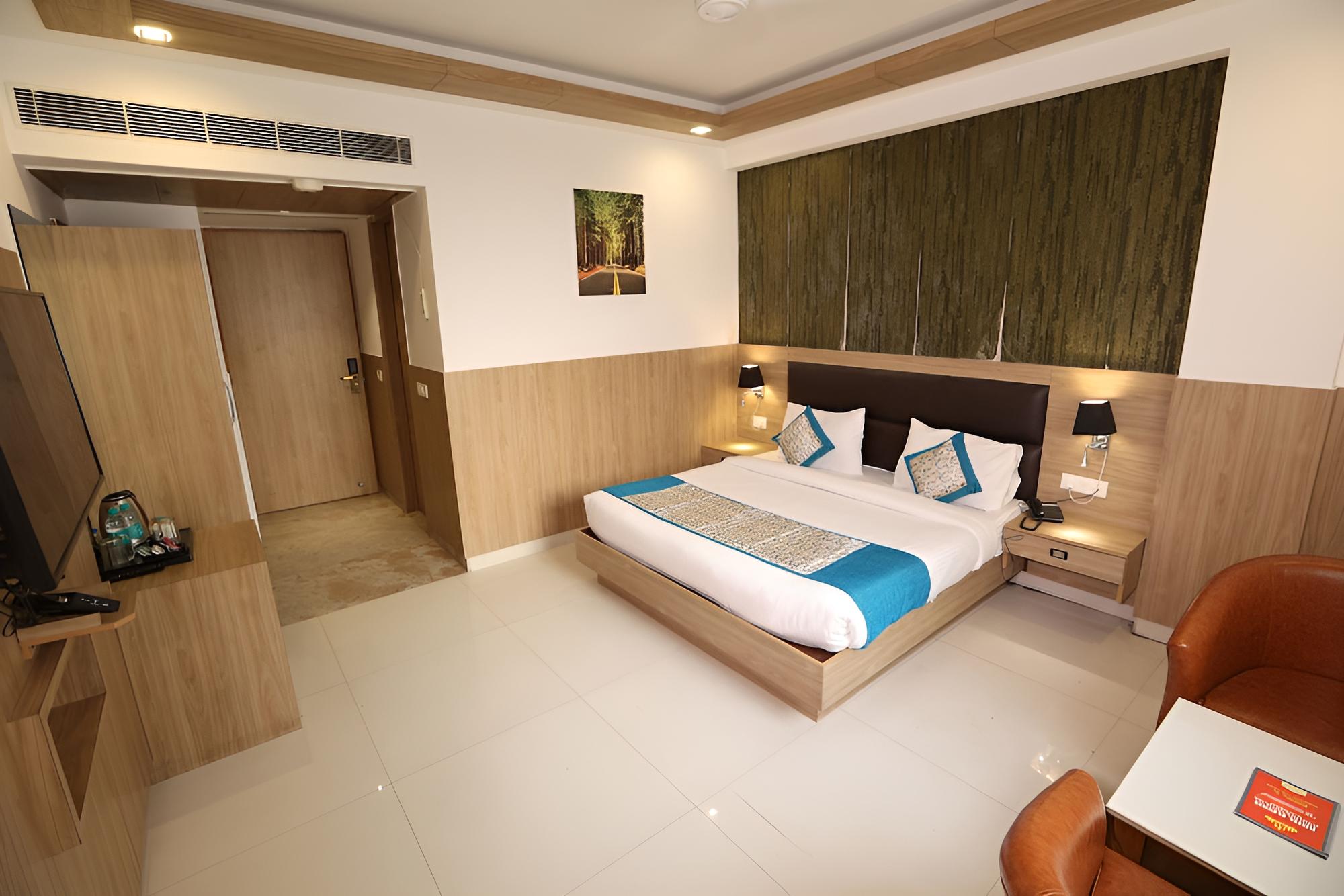 Executive Room - Photo 3
