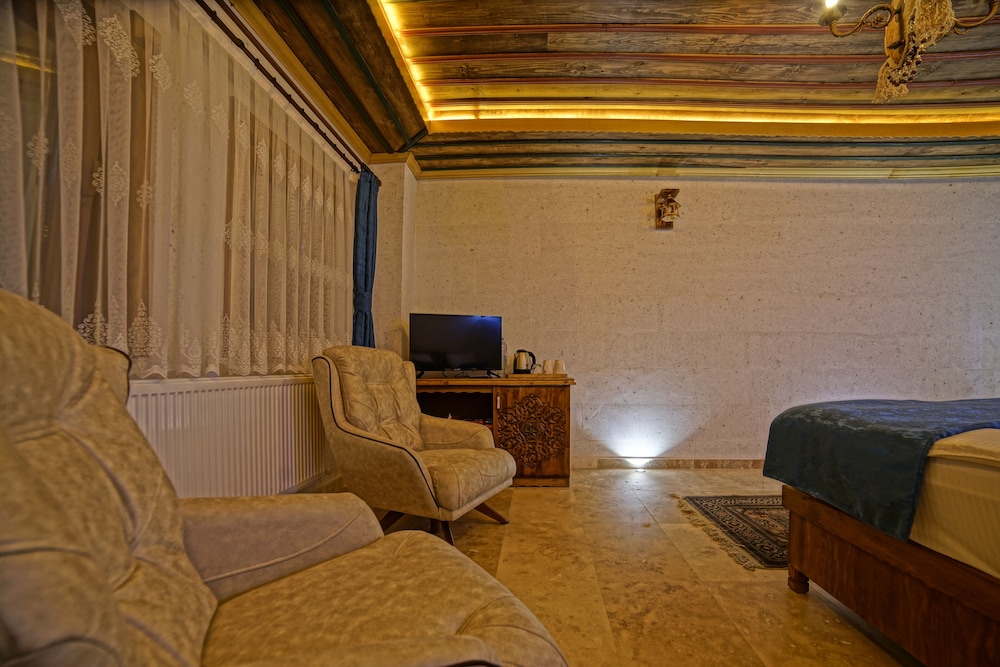 Deluxe Room - Photo 18