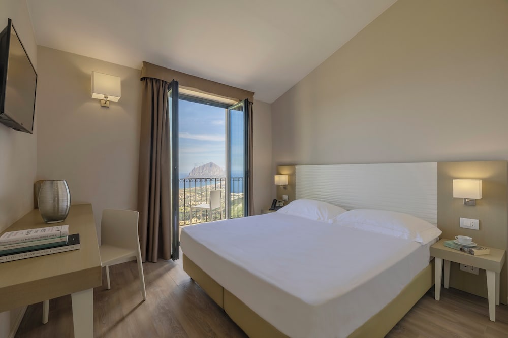 Deluxe Room, Sea View