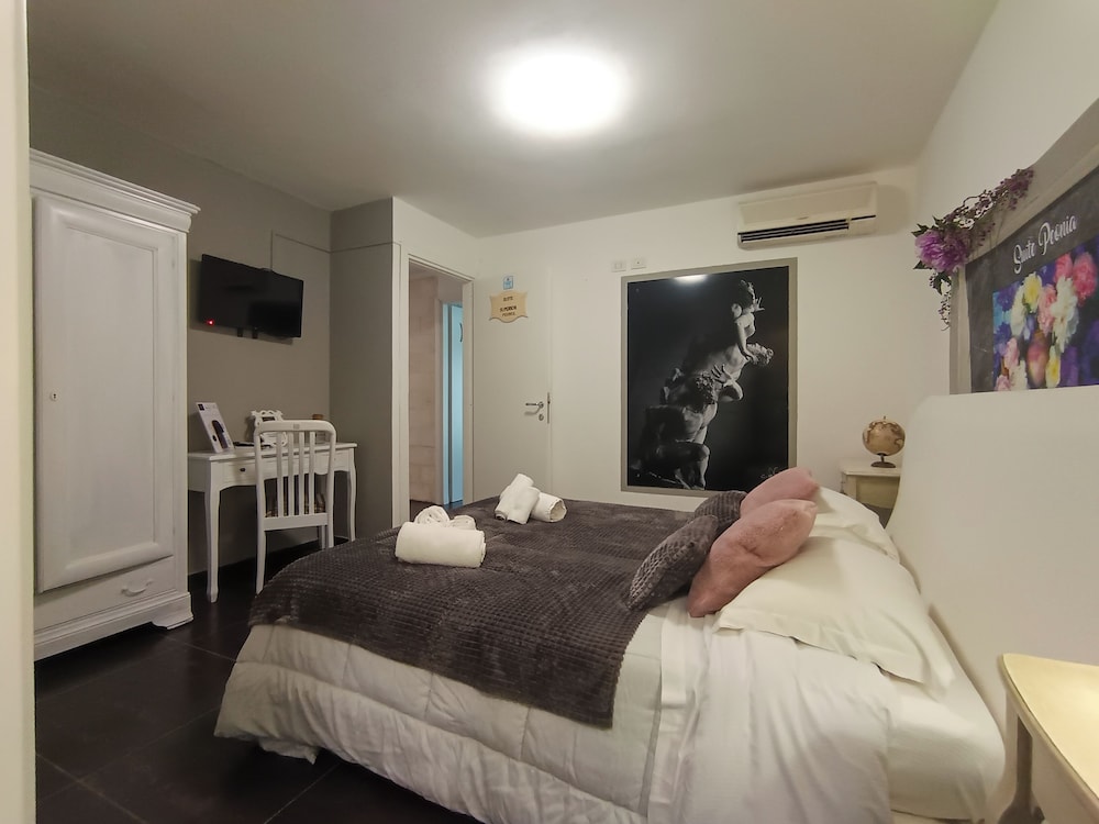 Basic Room photo 1