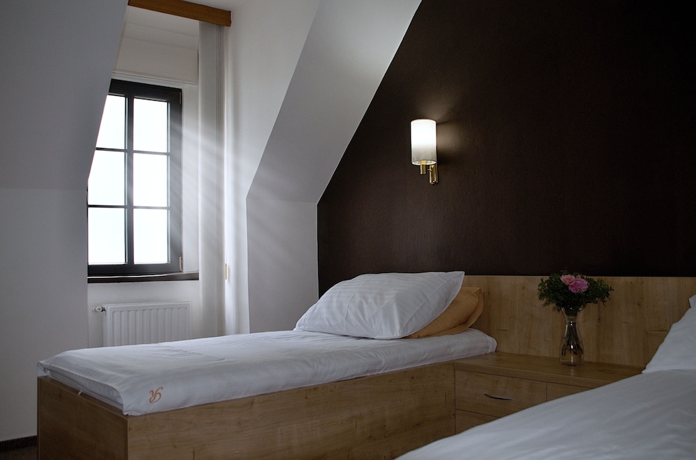 Double or Twin Room photo 3