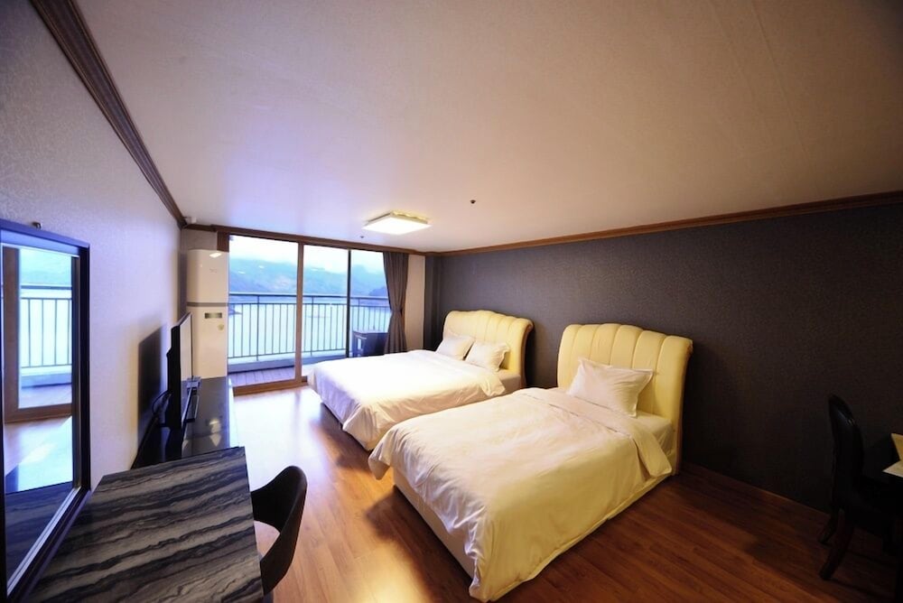 Suite Hotel