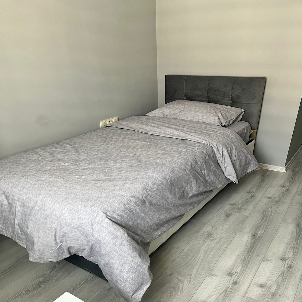 Basic Single Room photo 2