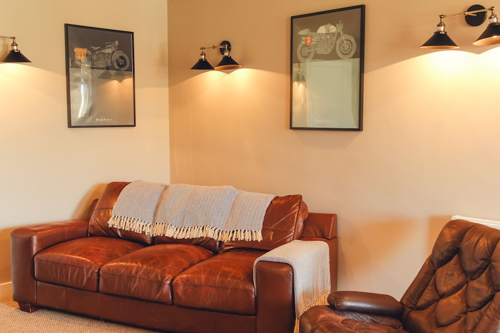 Signature Double or Twin Room, Ensuite - Photo 22
