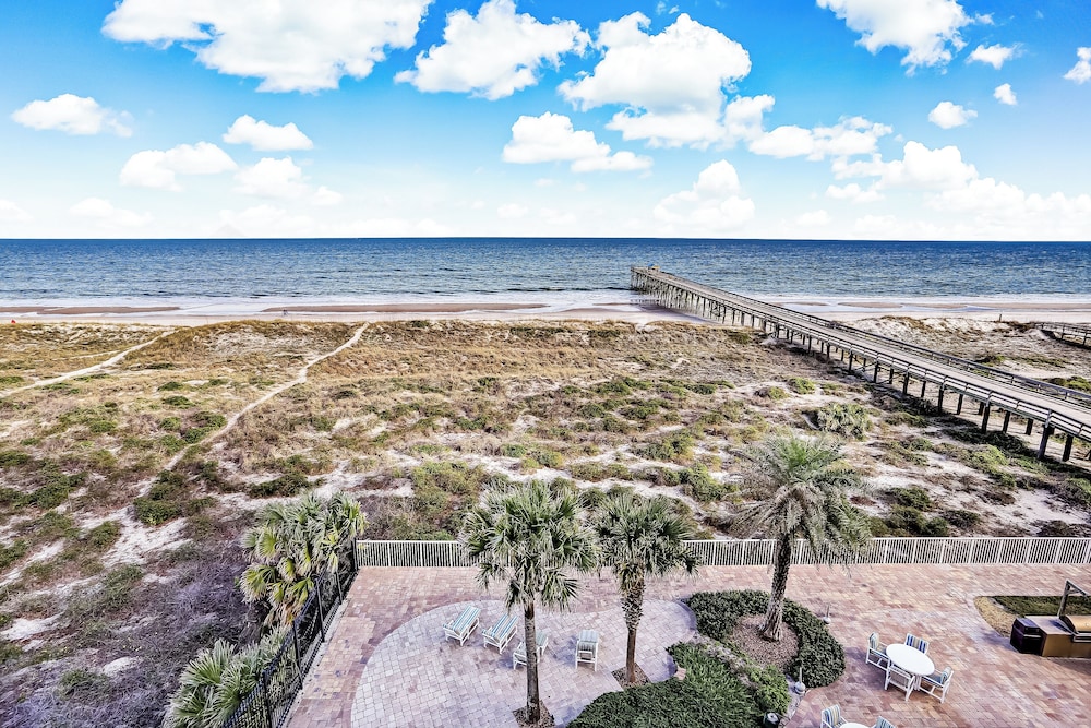 560 Amelia By The Sea photo 3