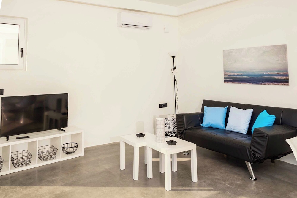 Villa (2 Bedrooms) photo 2