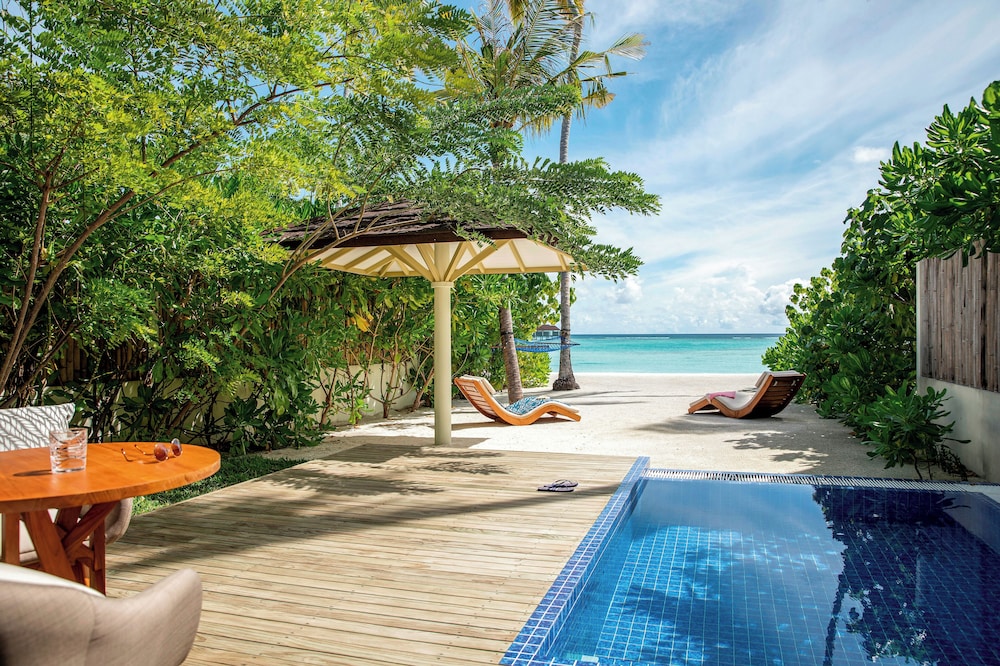 Romantic Beach Villa With Pool ( Adults only)