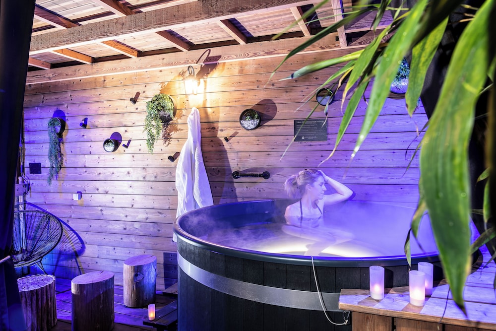 Luxury Apartment, Non Smoking, Sauna (LE LOFT : en Option Patio + Bain Finl)