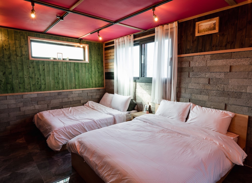 Room (Omega House 1f) photo 2