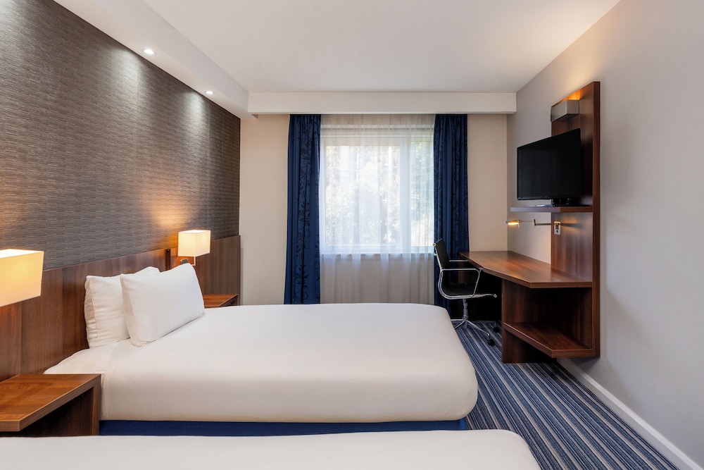 Twin Room - Photo 1