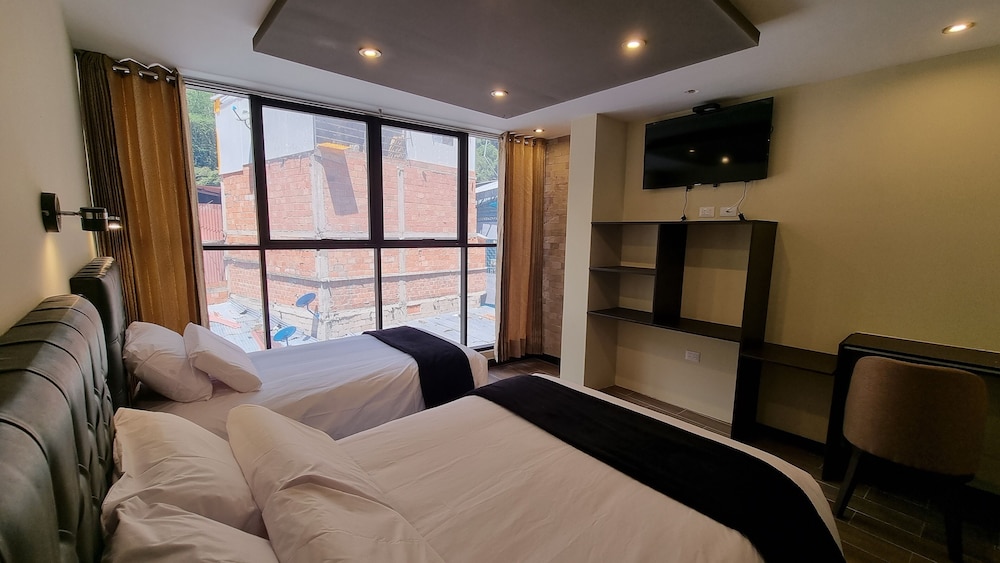 Panoramic Twin Room