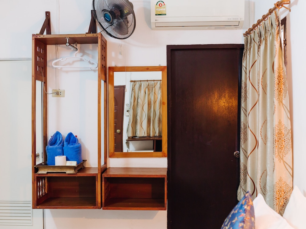 Double Room with Balcony - Photo 15