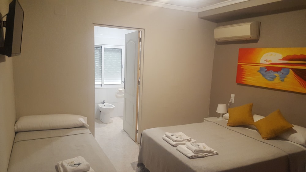 Double Room (extra bed) - Photo 5
