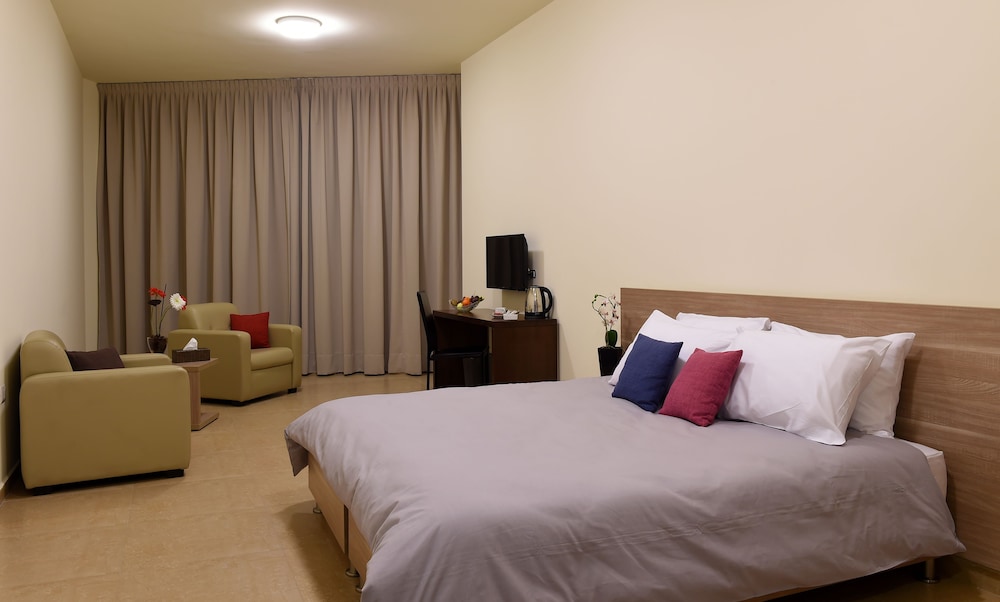 Deluxe Suite, 1 Bedroom photo 2