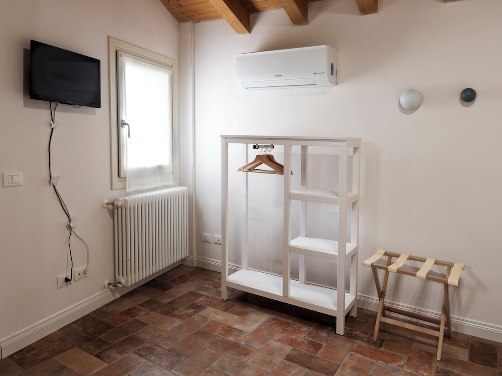 Family Triple Room, Courtyard View photo 2
