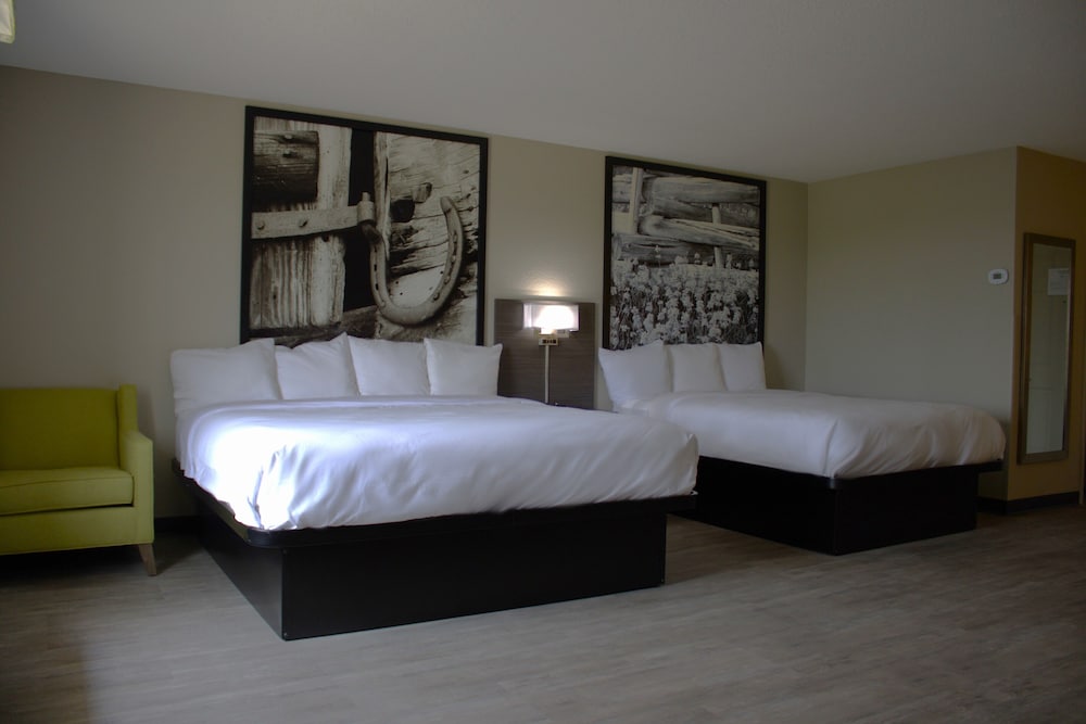 Family Suite, Multiple Beds, Non Smoking - Photo 1