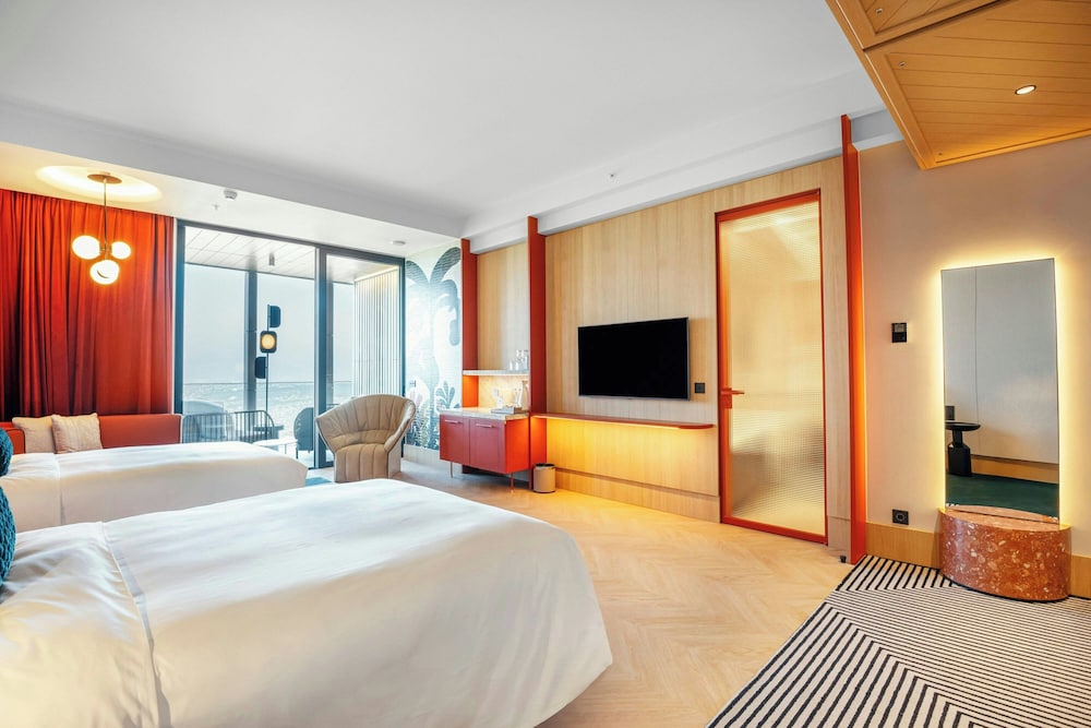 Fairway Room, 2 Twin Beds, Balcony