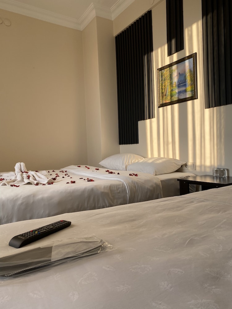 Economy Double Room photo 1