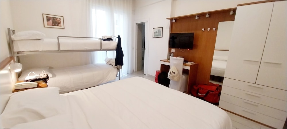 Quadruple Room photo 3