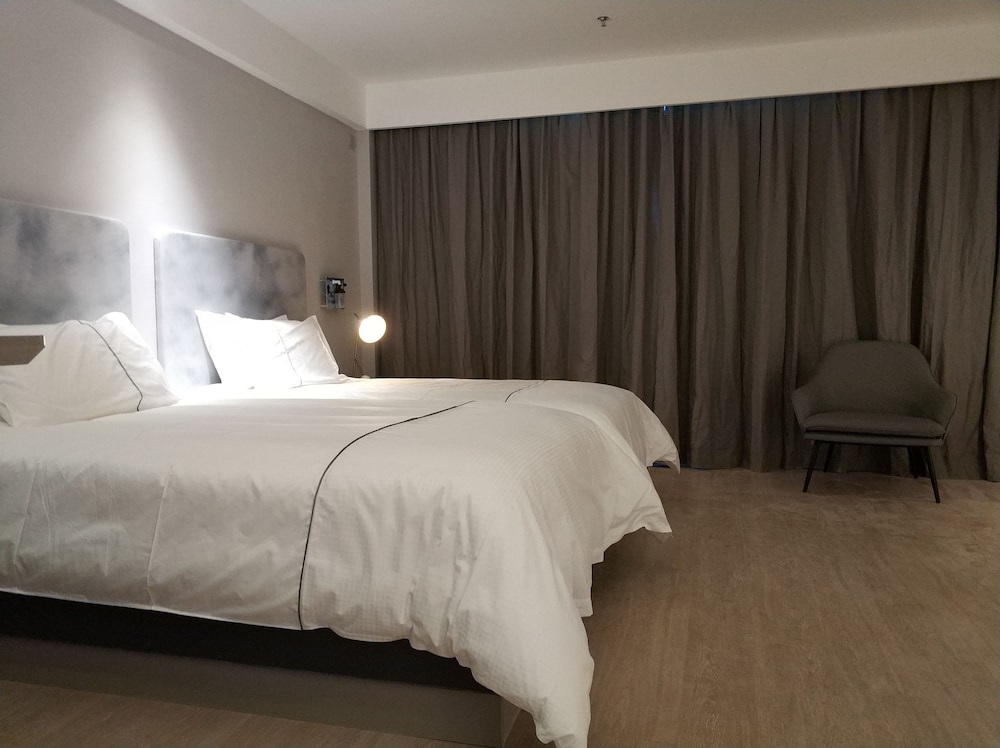 Business Twin Room (A) photo 2