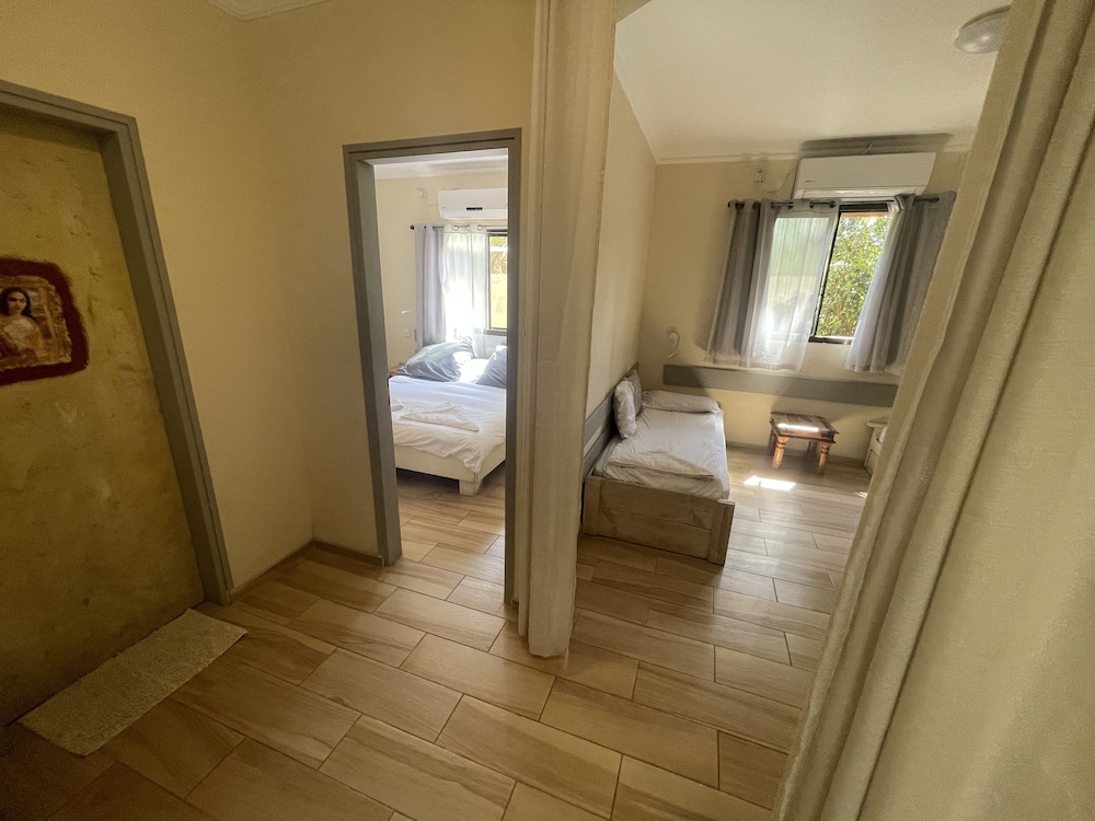 Family Room With Balcony photo 1