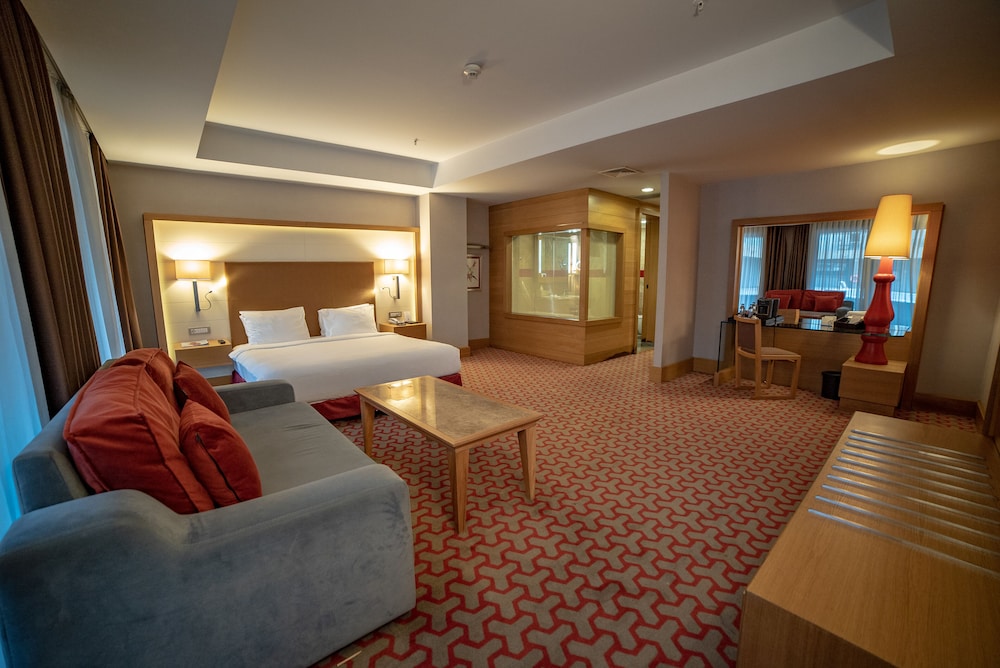 Grand Deluxe Room With Garden View photo 3