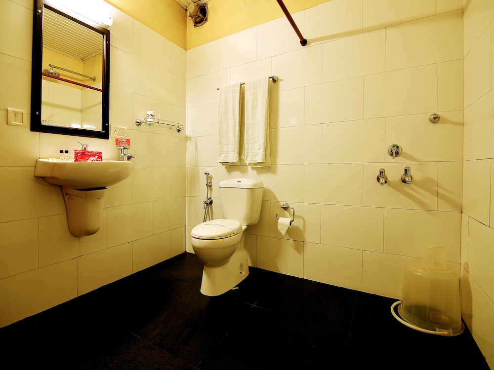 Standard Double Or Twin Room, 1 Double Bed, Private Bathroom photo 2