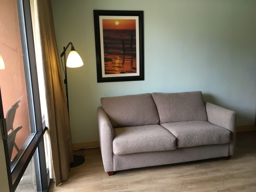 Suite, 2 Double Beds - Photo 2