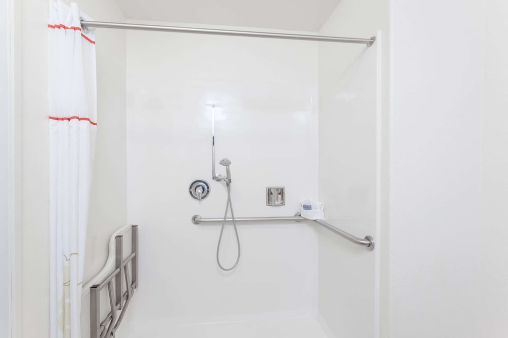 Hawthorn Suites by Wyndham Victorville, Photo 4