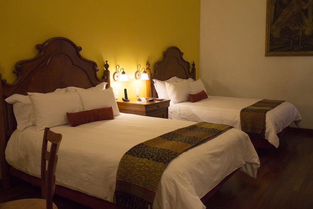 Superior Room, 1 King Bed, City View photo 3