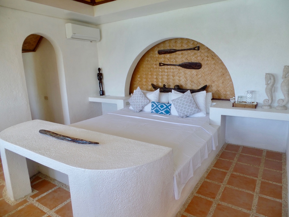 Pavilion Villa, Sea View - Photo 1