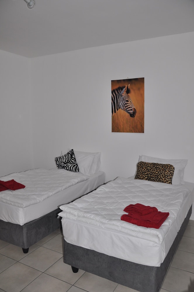 Comfort Room (2-8) photo 2