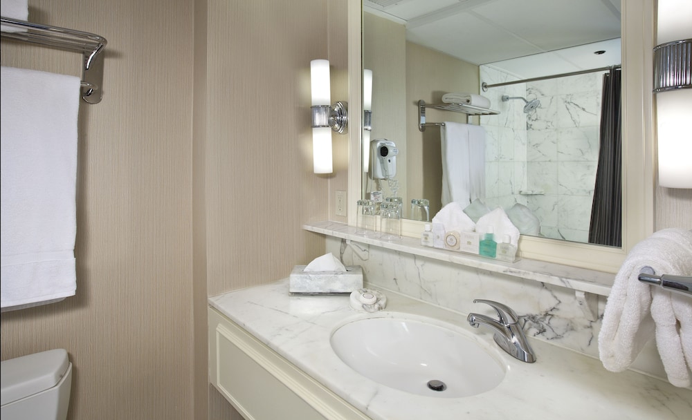Premier Room, 2 Queen Beds, Balcony, City View - Photo 3