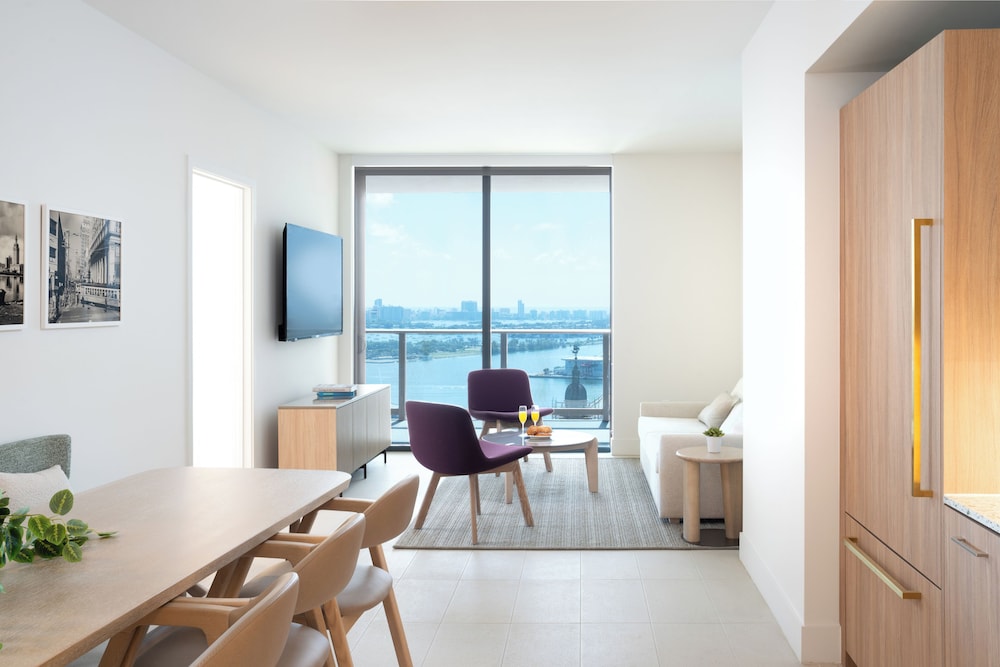 Skyline Residences One Bedroom With Kitchen & Balcony