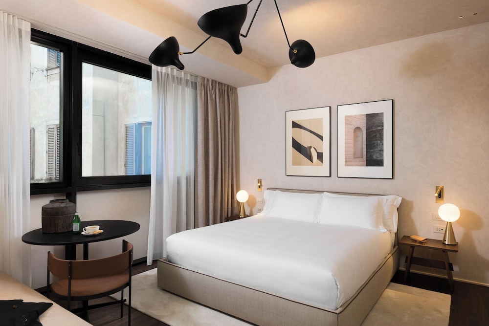 Family Apartment with Balcony