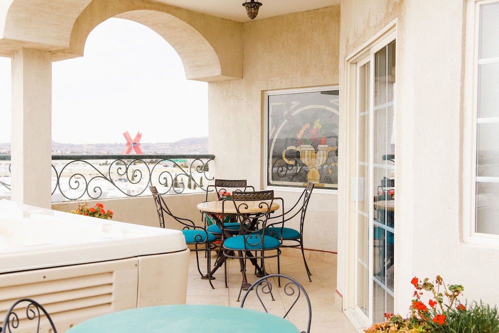 Presidential Suite photo 3