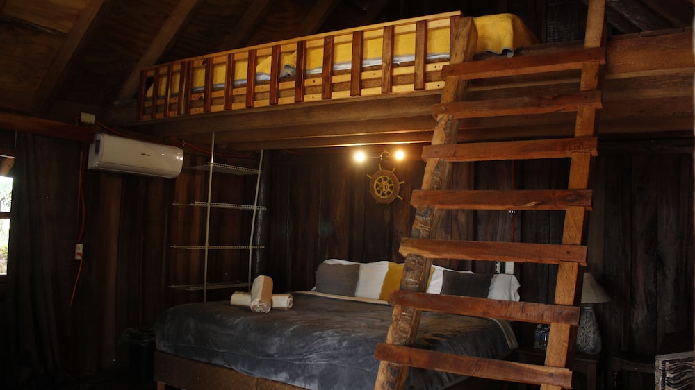 Economy Cabin photo 3