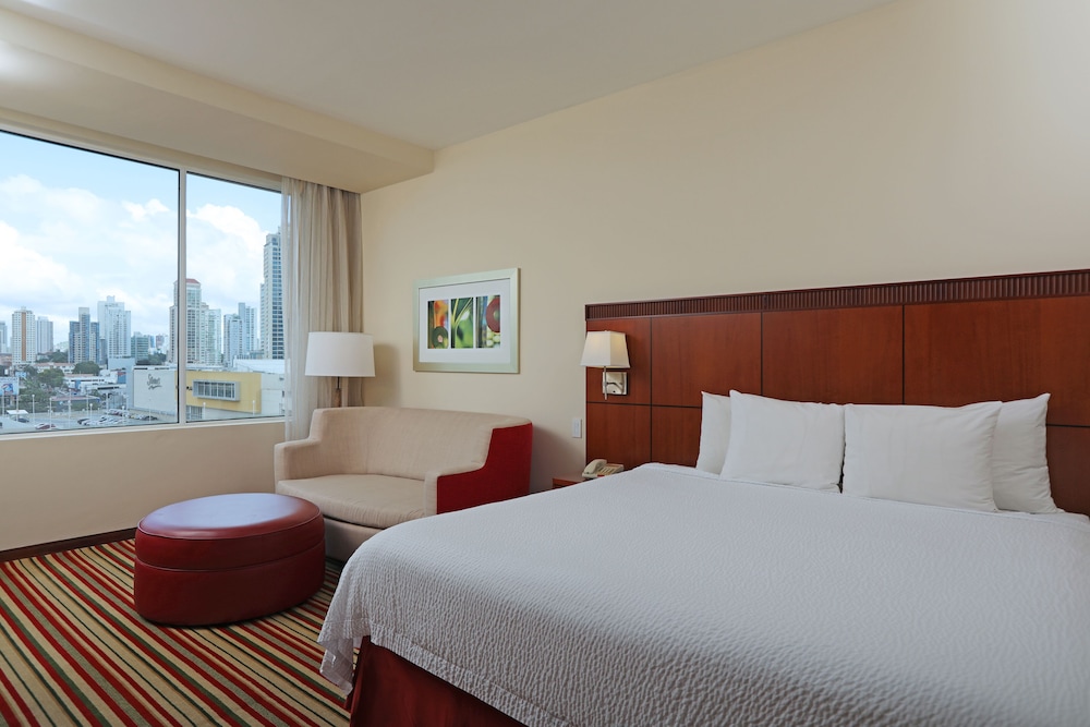 Superior Room, 1 King Bed with Sofa bed - Photo 4