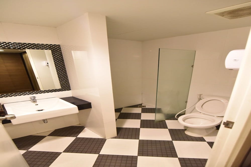 Standard Triple Room photo 3