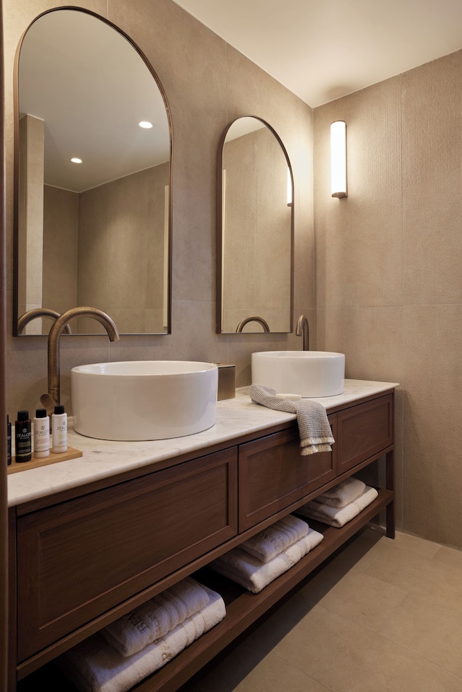 Aura suite - Annex Building photo 3