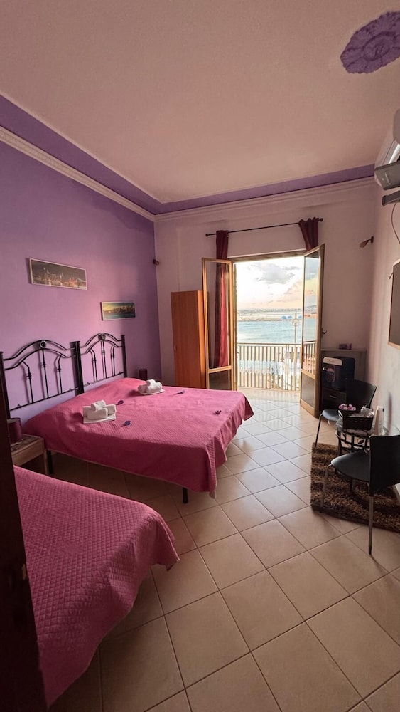Family Room, Balcony, Sea View