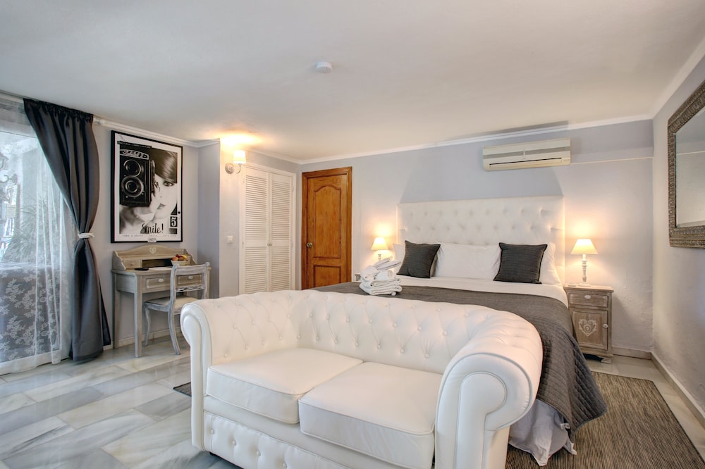 Basic Double Room