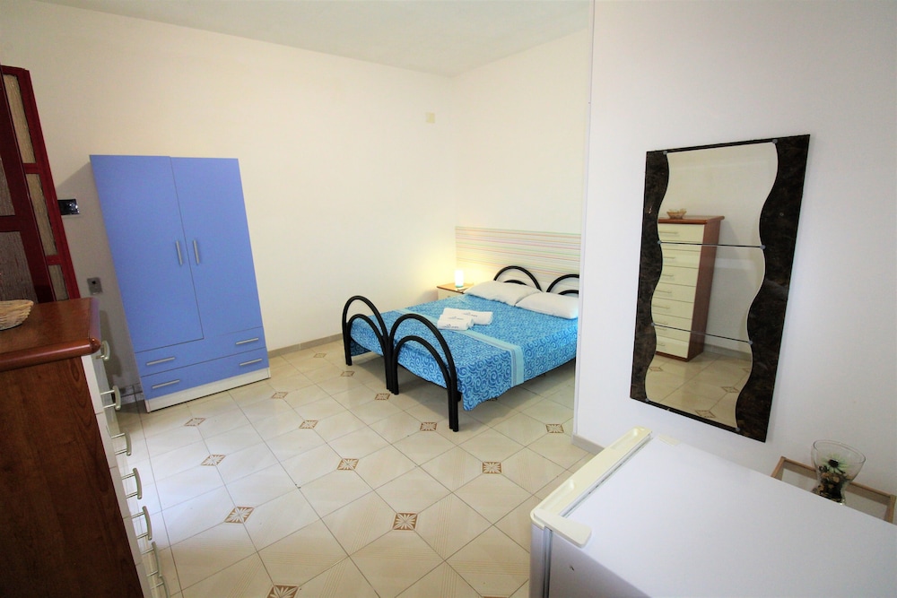 Economy Room photo 3