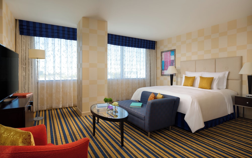 Executive Room, 1 King Bed, Non Smoking - Photo 1