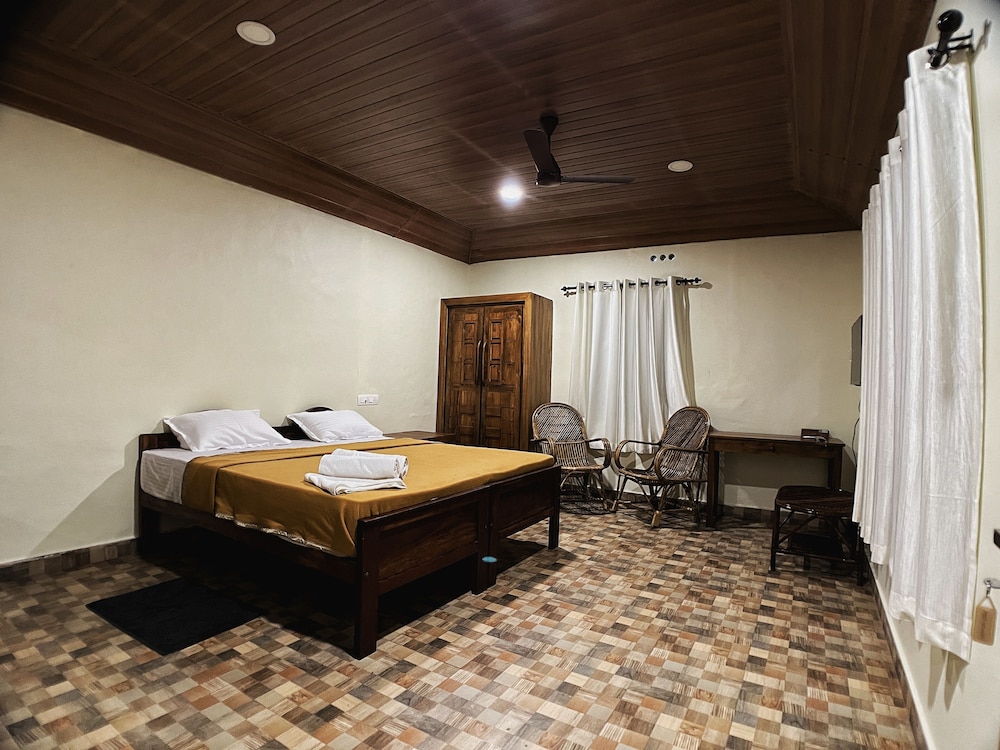Redstone Villa photo 1