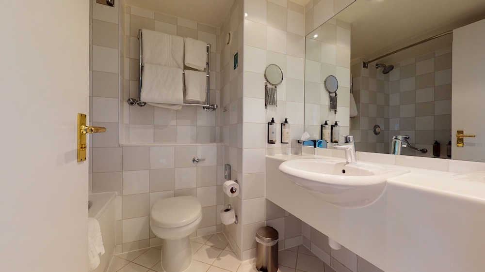 Premium Room, 1 Double Bed - Photo 10