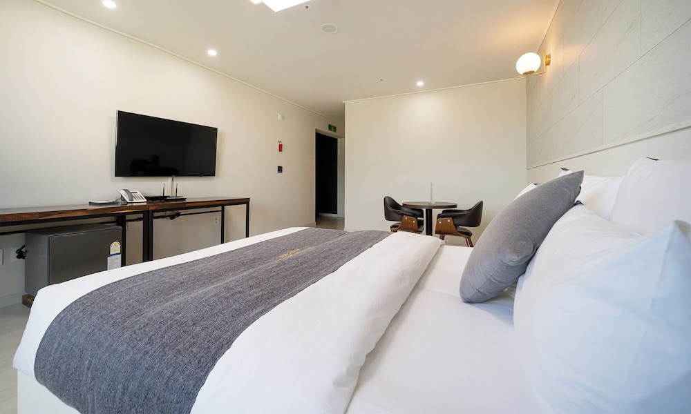 [Exclusive Special Offer] Deluxe Double Room - Photo 11